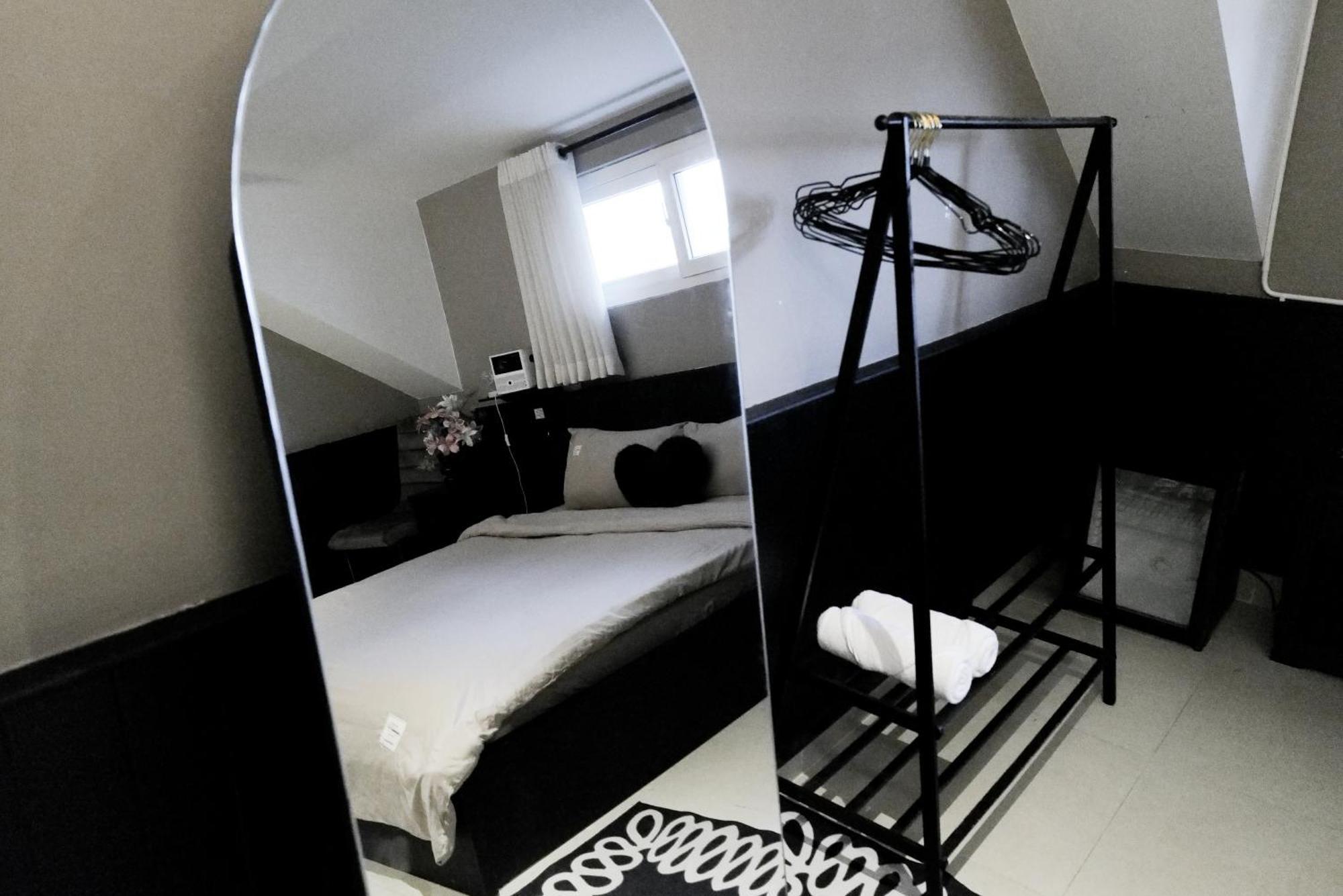 Отель The An House Dalat Экстерьер фото