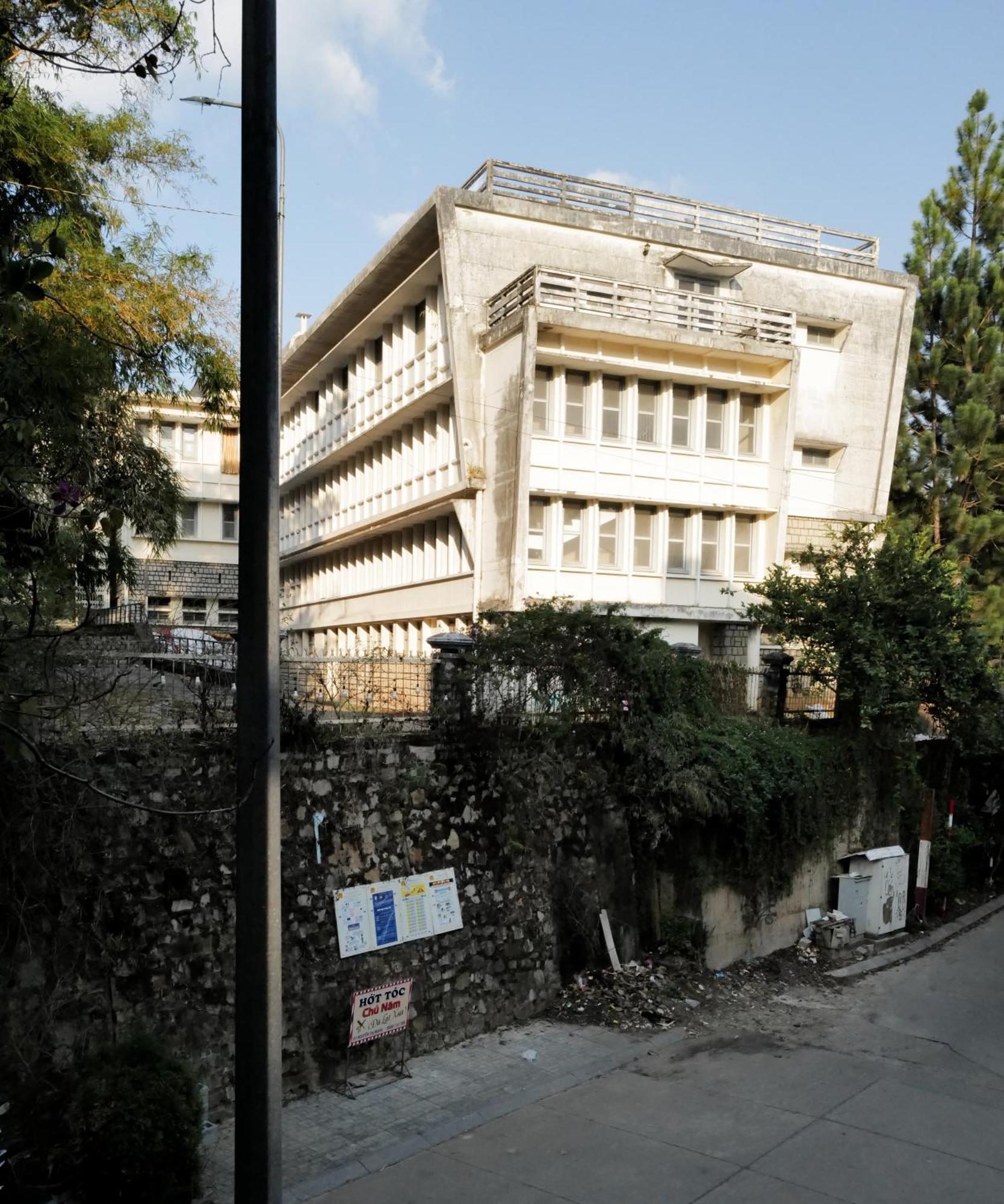 Отель The An House Dalat Экстерьер фото